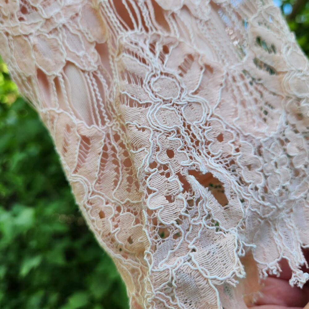 Dainty Jewell's A Night in Paris Dress - Picture 4 of 5